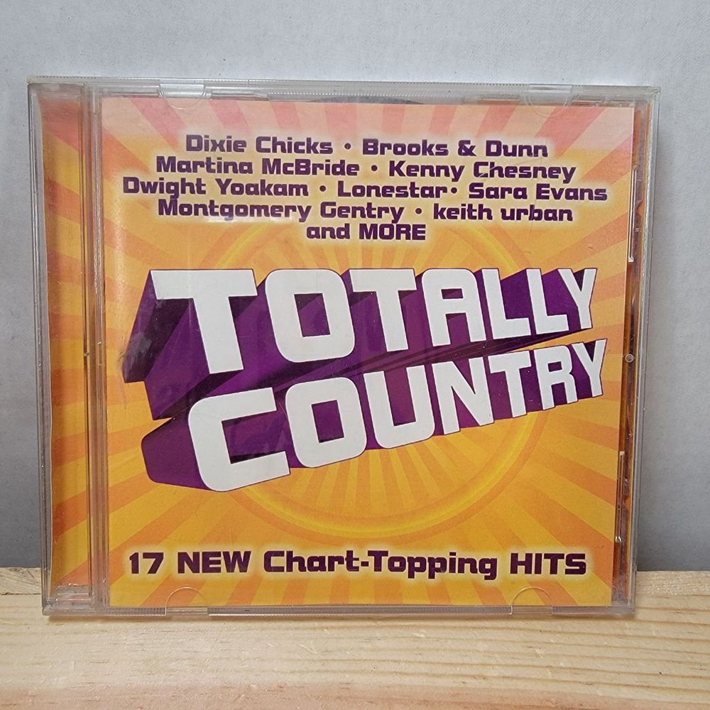 CD Totally Country- 17 New Chart-Topping Hits 2002